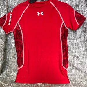 Under armor youth extra large. Good condition.